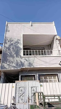 بيت للبيع ١٠٠مترطابقين  والطابق الثالث بيتونه مخزن الجوه كله كاشي والف...