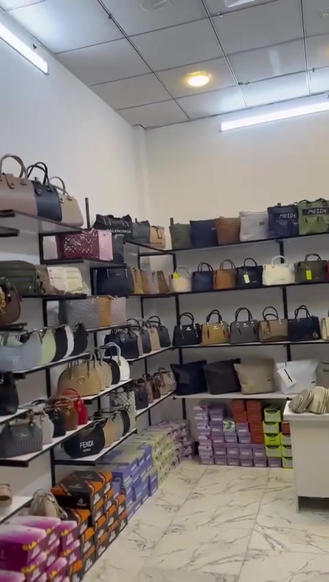 محل للبيع في مول ألباقر حي العامل داخل القيصرية رقم المحل 32
جنط نسائية وشالات وربطات وأحذية.
ألسعر ثلاث ملايين ونص
أجار ألمحل 350 الف
*********** سيد مؤمل
