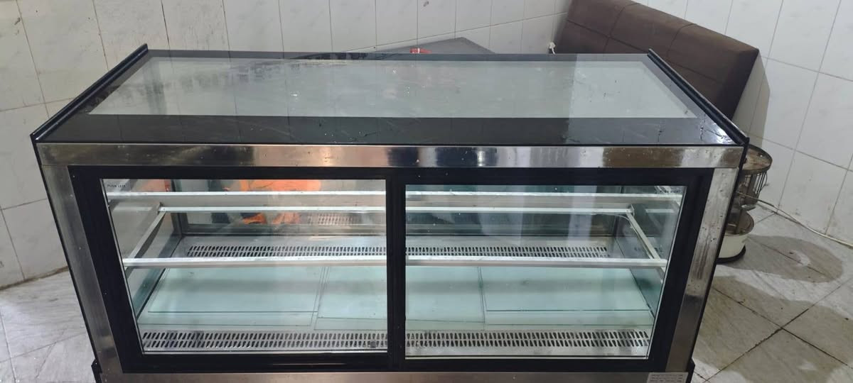 معمل كيك للبيع كامل الاغراض الموجودين مع رقم المعمل شغال مية بالمية
المعمل حاليا شغال جاهز يعني يلي بيشتري بالبيت كمان بيشتغل عالموقع المعمل شغال بداعي السفر للبيع وشكرا


**إذا كنت صاحب هذا الإعلان وتريد حذفه لأي سبب، رجاءا أرسل رسالة إلى الدعم الفني**