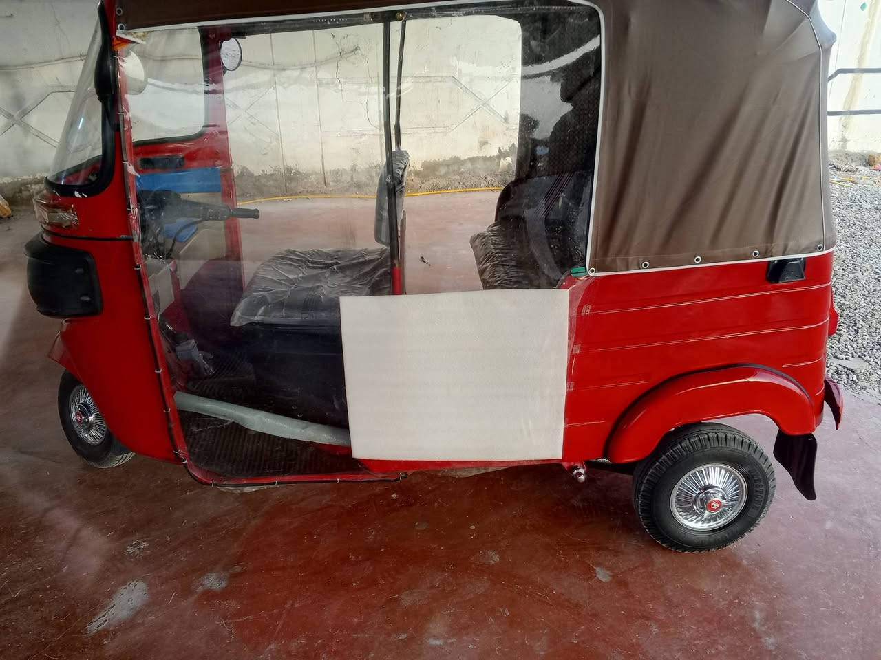 سلام عليكم تكتك للبيع موديل 18رقم واسط نعماني ستفار ***********
