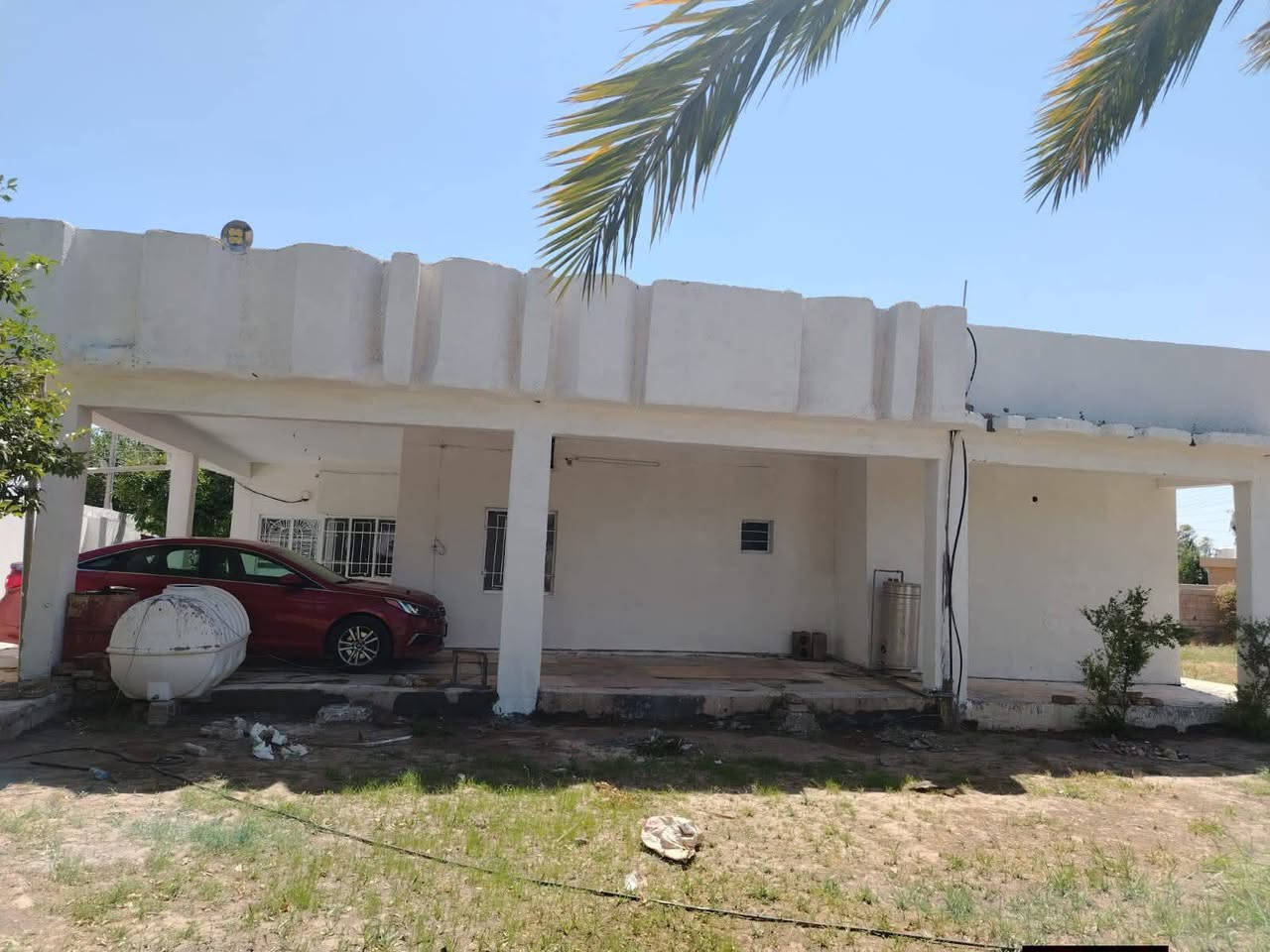 🏡 للبيع – بيت سكني في قرية كلواز
فرصة لامتلاك بيت في قرية كلواز، مقابل مدرسة تهامة الابتدائية المختلطة ومتوسطة أرض الحضارات المختلطة، وقريب من محطة وقود الوجيهية.

مواصفات العقار:

📍 الموقع: قرية كلواز.

📜 السند: طابو ملك صرف.

🚪 يحتوي على 3 مداخل.

📐 المساحة الكلية مع القطع: 800 م².

📏 المساحة على أرض الواقع: 1000 م².

🏠 مساحة البناء: 300 م².

📞 للاستفسار والمعاينة: ***********
