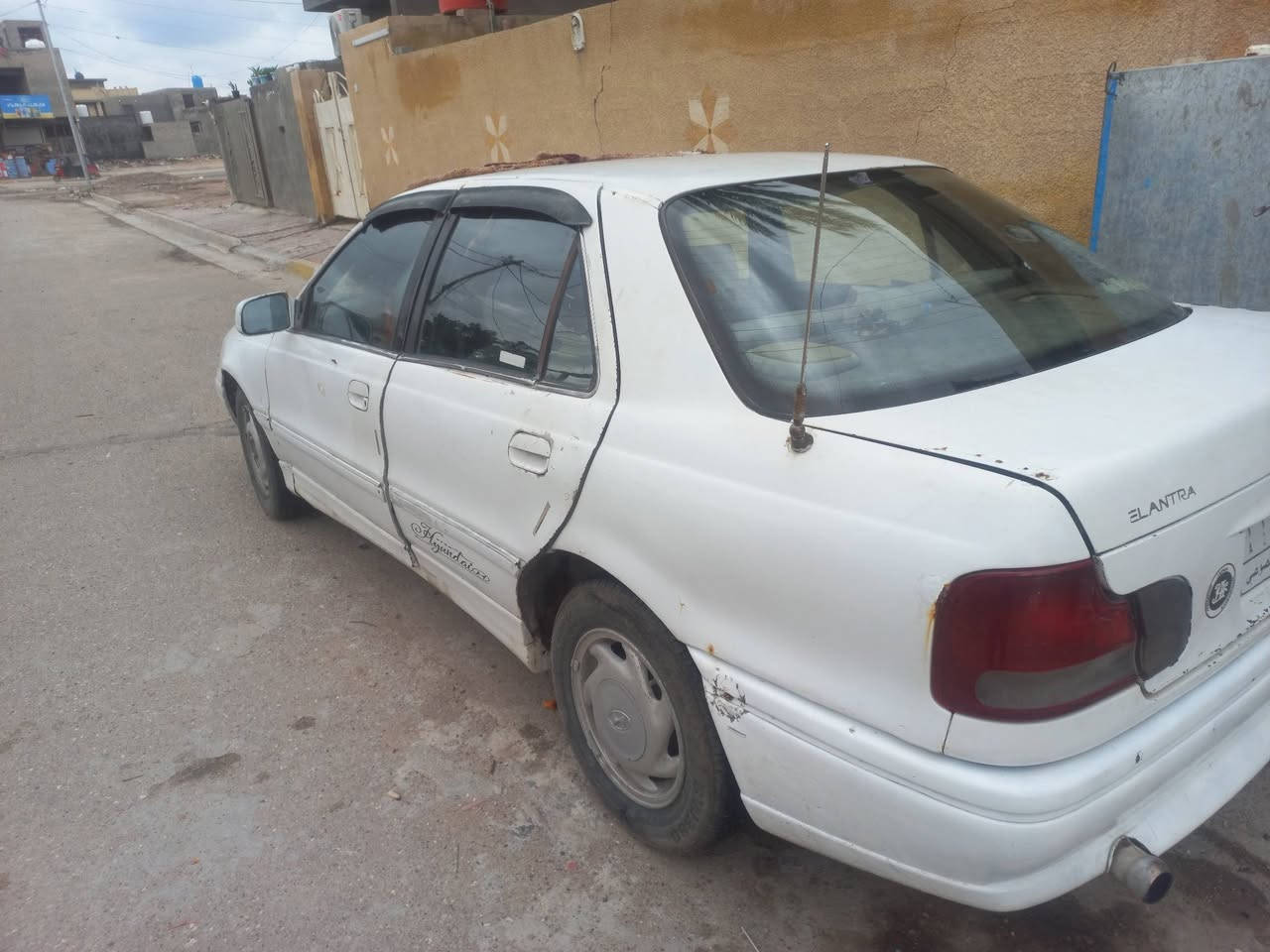 سلام عليكم  من رخصت الدمن نتره لبيع رقم كربلاء مشروع وطني محرك وكير كفاله البور بي صوت سياره حلوه كما معروضه تايرات مضيفه اخو الجديد منضومت لتبريد كامله مامربوطه سياره غفته حلوه يحتاج ترتيب بصيط عنوان المحموديه قم *********** بي ويساب***********ايضن بي وتساب السعر ٢٢ بيه ماجال وترحم مراوس حسب القناعه
