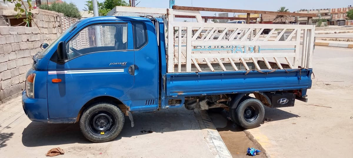 هونداي بورتر الفين واربعه رقم صلاح الدين مكانهه ديالى حي المعلمين السعر سبعين وبيهه مجال 70 وبيهه مجال ***********

