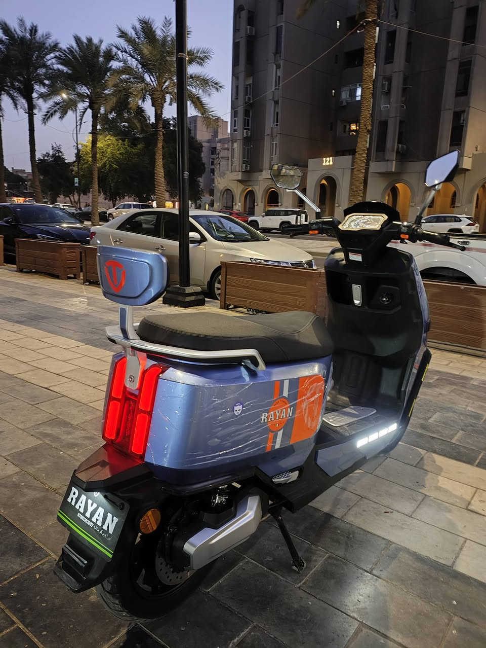 السلام عليكم دراجة شحن ريان وحش الكون جديد زيرو استعمل 15 يوم 6بطارية مسطرة وصل موجود *********** سعر 850 قفل عنوان بغداد سوك الغزل ملف بقدرة 2000واط سرعه 80 حقيقي
