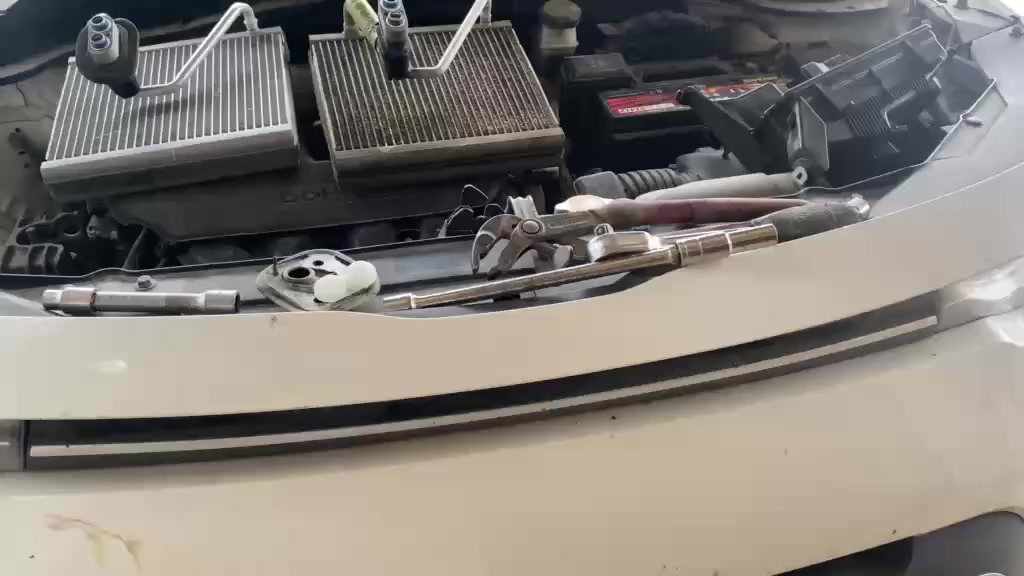 واحد عراق فتح دشبول جميع أنواع سيارات السعر 175الف تبديل منظومة كومبريسر  وراديتر وبخاخ اصلي جديد بسعر 375الف اتصل على رقم ***********
