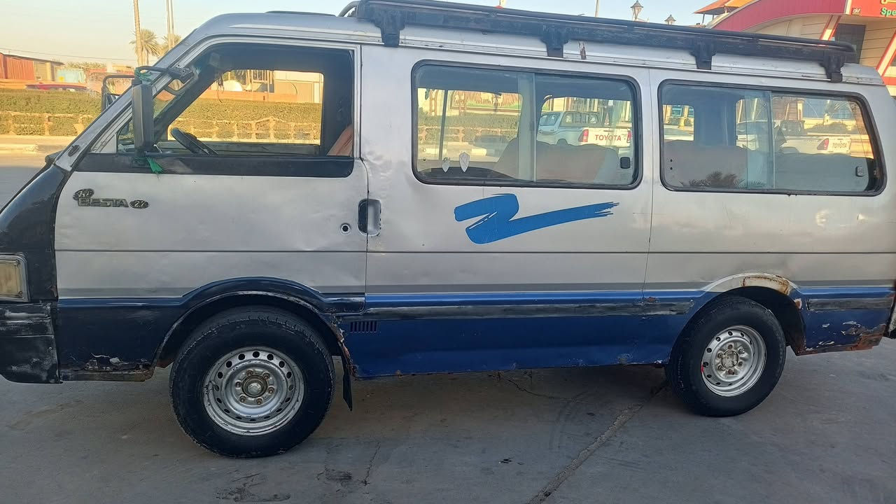 السلام عليكم كيا بستا للبيع شواصي مكفوله كير محرك مكفولات بور جديد السياره كامله مابيها كل نقص موديل 1993 راعيها موجود السعر 17 وبيها مجال حك الجيه ***********
