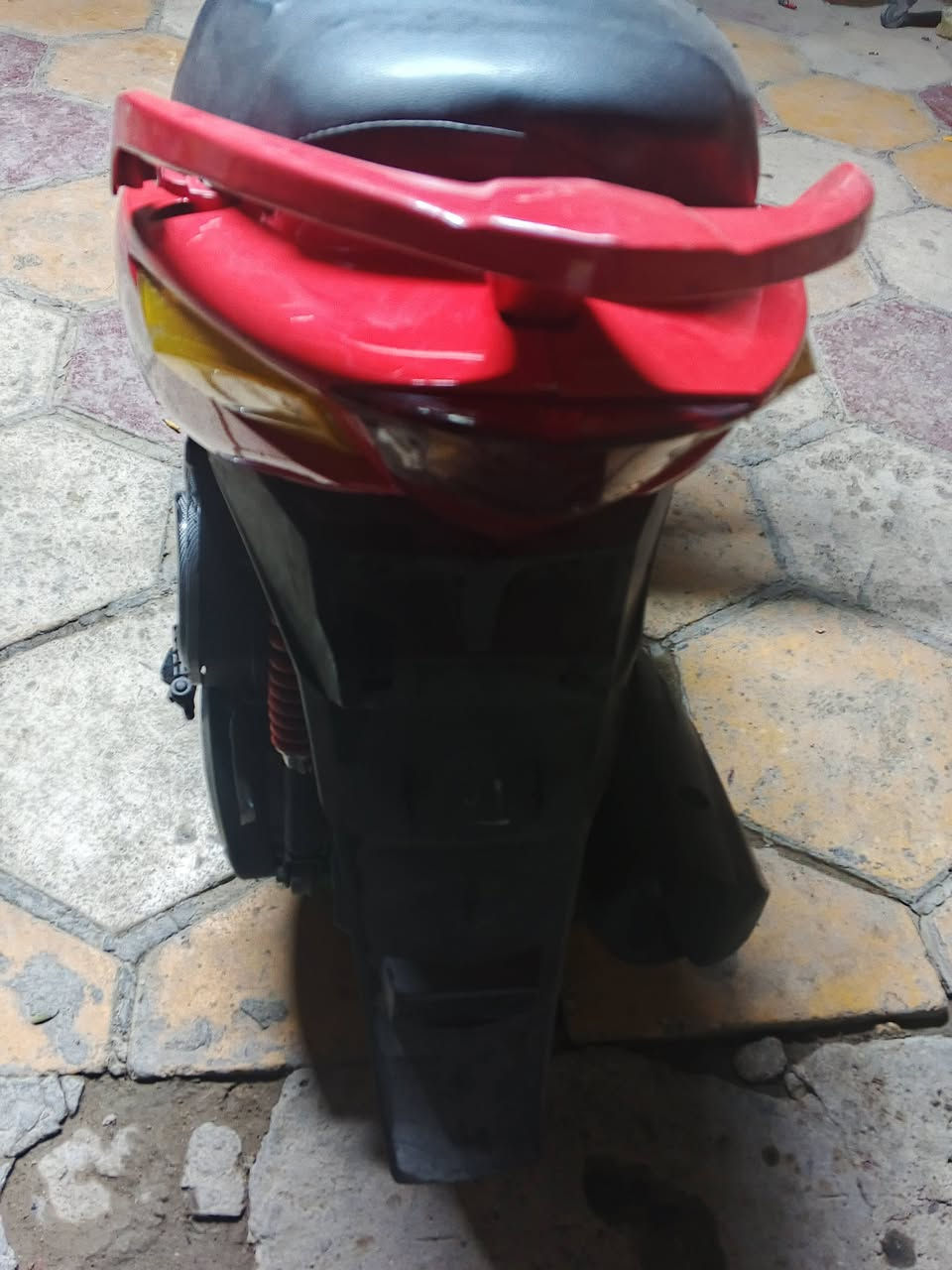 سلام عليكم دراجه ماكس مضلع للبيع نضيفه وحلوه شغاله من طول الطول سلف هندر كهربائيات  كلها شغاله بوشه 50 بلاد مامفتوحه شراي اتصل على رقم مكاني صالحيه قرب سيد جابر ***********
