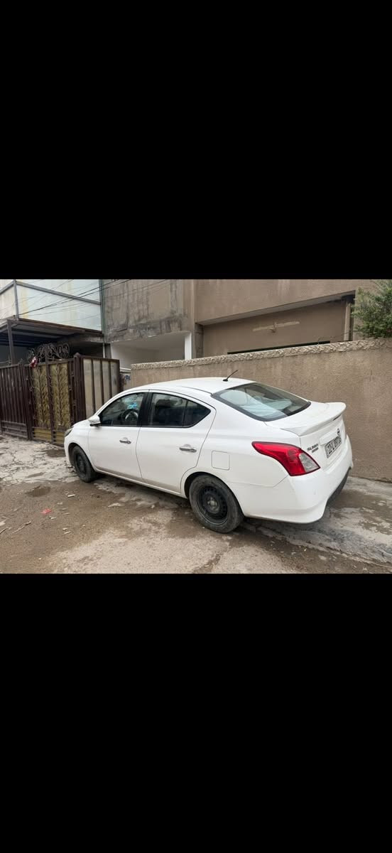 السلام عليكم نيسان سني للبيع سياره نضيفه كلش موديل 2024 سياره جديده بمعنى الكلمه عنوان بغداد للاستفسار *********** السعر اتصل وتدلل
