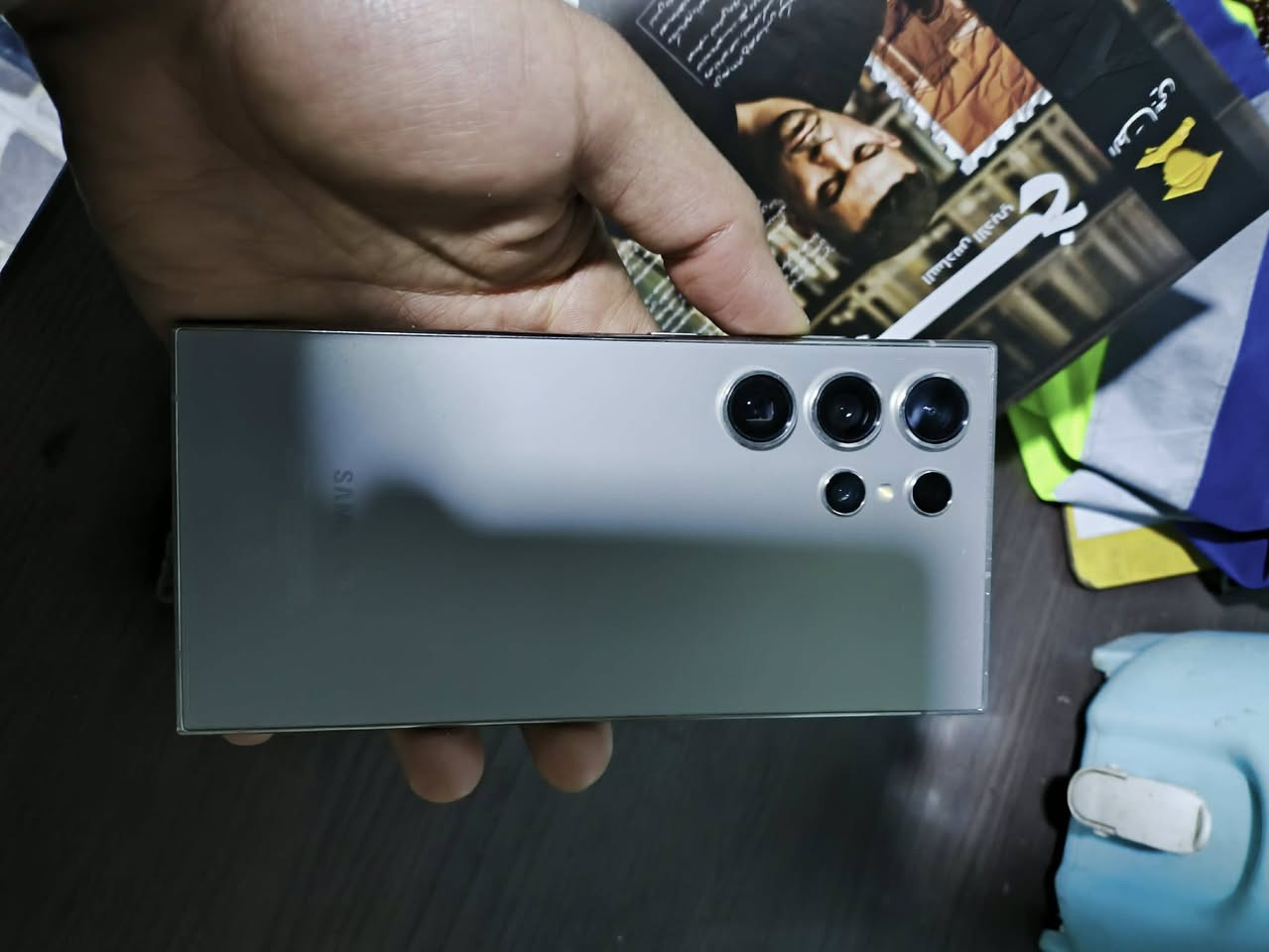 الترا 24 دبل خط شرق أوسط
مكفول من كلشي  فقط كارتونه ضايعه  
السعر  850 
للتواصل واتساب  ***********
