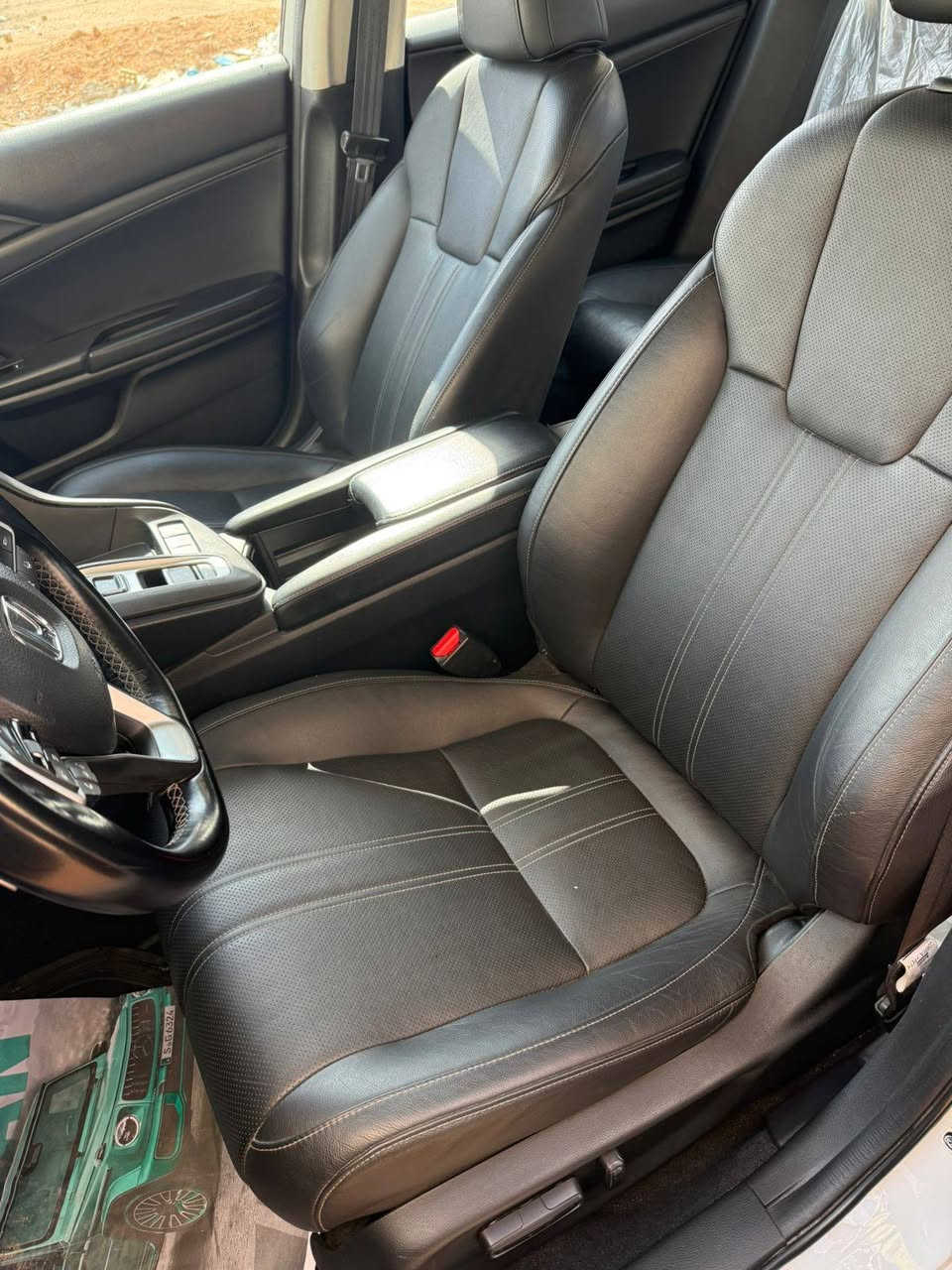 هوندا انسايت هايبرد 2022 تورنك اعلى فئة فول 1/1 رقم بغداد الدولي 
باسمي هزه 2026 بيها بس حادث امريكا تبديل قبق جنطه نفس اللون بلادي السياره بدون قطره صبغ كفاله عامه من الصبغ ومن اي نقص 
سعر 148
رقم ***********
