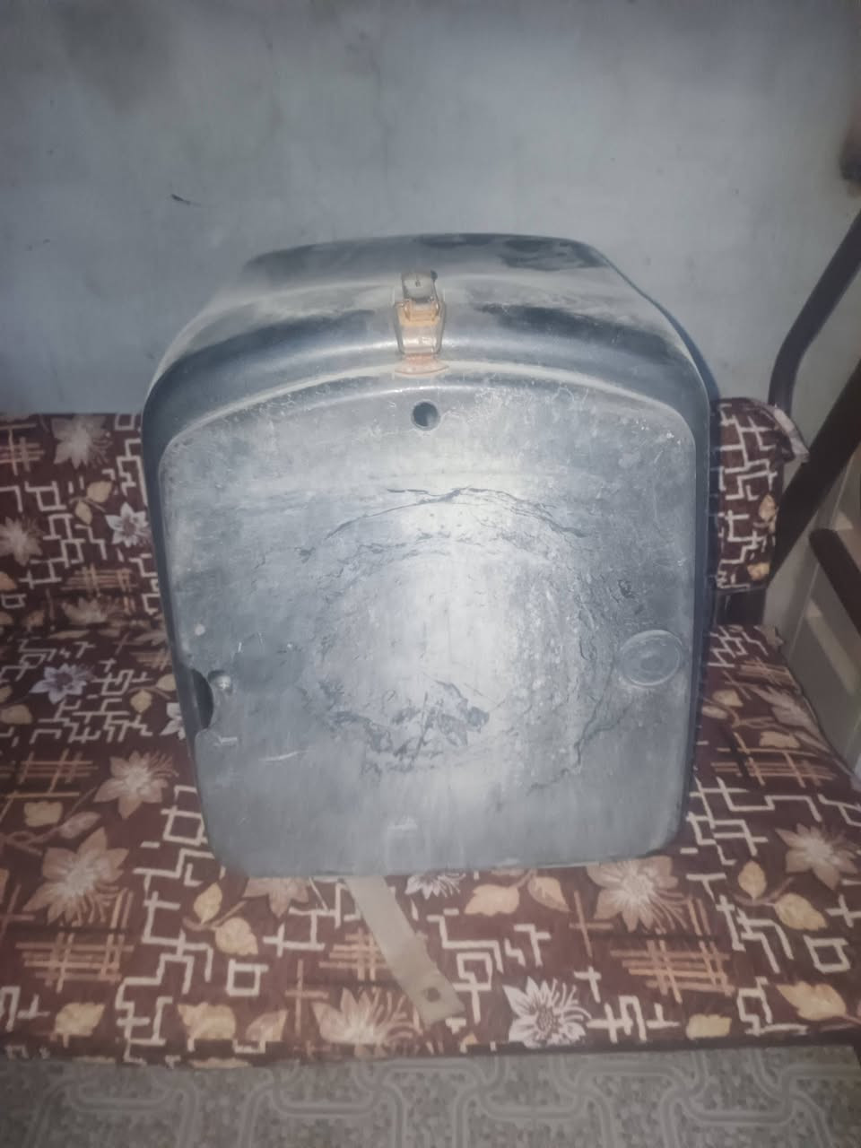 صندوك بل 20 الي يحب يشتري يتفضل خاص


**إذا كنت صاحب هذا الإعلان وتريد حذفه لأي سبب، رجاءا أرسل رسالة إلى الدعم الفني**