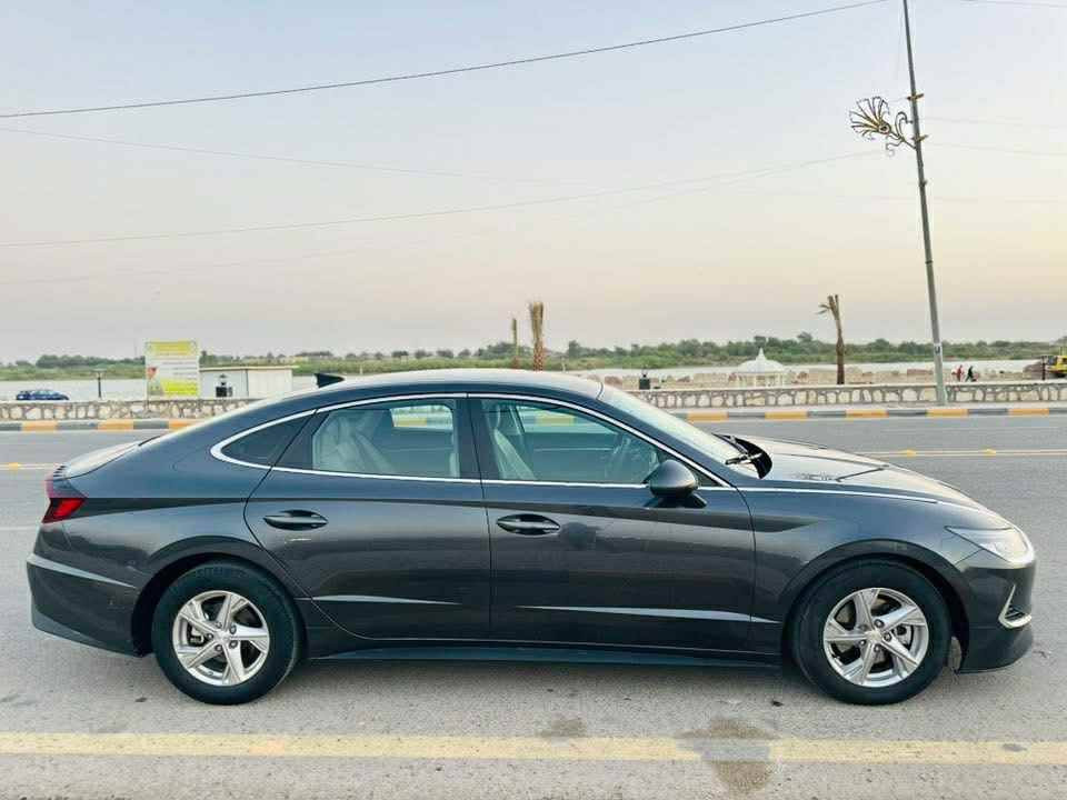 السلام عليكم موديل 21 مبدل بيه باب خلفي والقماره بيه كلير السعر 150 بيه مجال ***********
