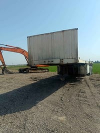 عربانة • ٤ دناكير مزوج • ثلاجة مطبخ