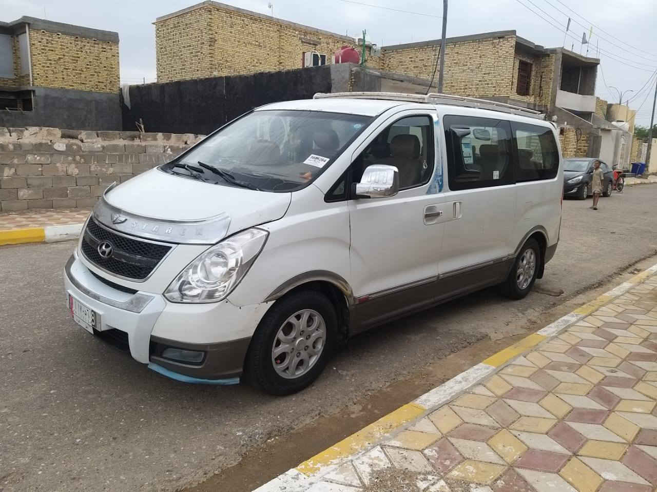 سلام عليكم ستاركس للبيع 2009
محرك كير تبريد مكفولات جاهزه دوشمه حداده 
تخم تاير سنويه ما منتهيه  رقم بابل مشروع وطني
عندي بيها وكاله 
بيها جاملغ وشويه عابر ع باب قليل 
السعر 131وبيها مجال قليل 
مكان ميسان 
***********
***********
