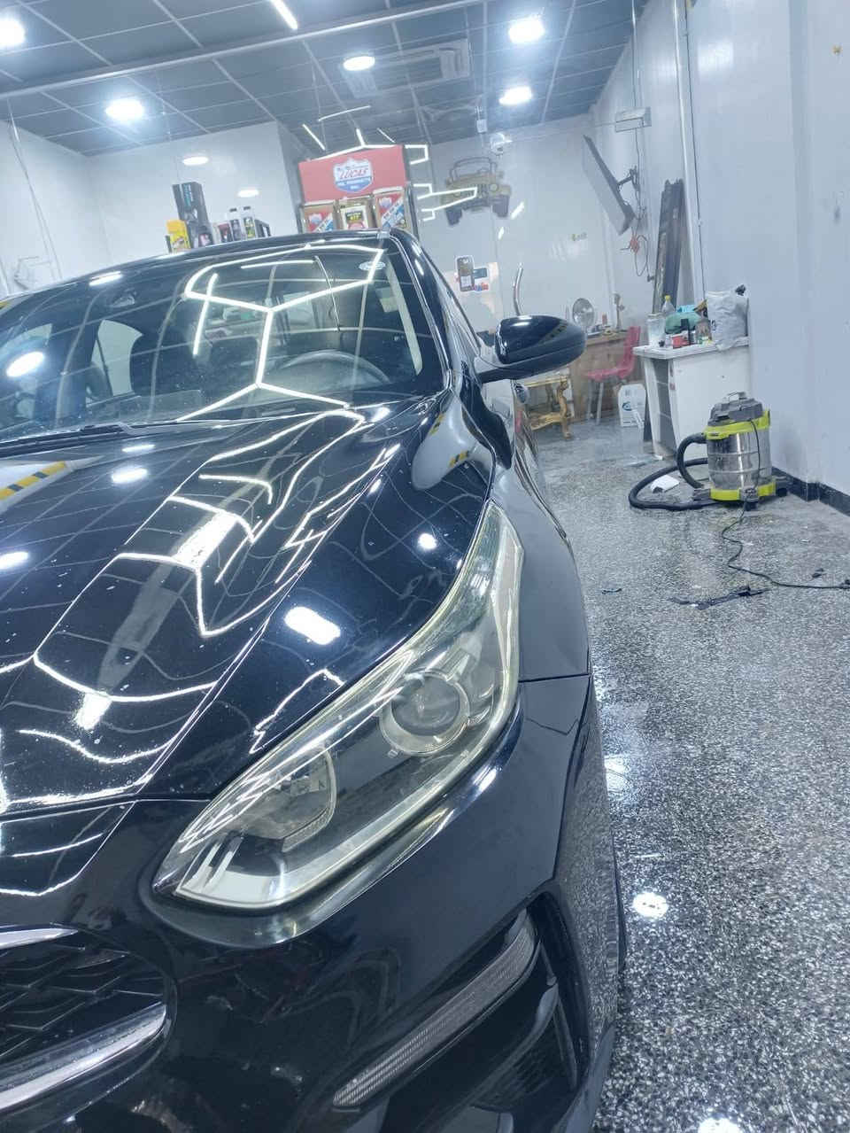 السلام عليكم اخوان كية فورتي موديل 19 مكينه 2000 دوش وكير ايتي السياره بدون دواخل لاشاصي فأت S فتح تحكمات قياده ذاتيه فول عدا البصمه السعر135وبيه مجال
الرقم ***********
