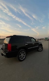 كديلاك اسكاليد 2013 #كفالة_كصة_انتربول  متوم طبق الاصل فول مواصفات كام...