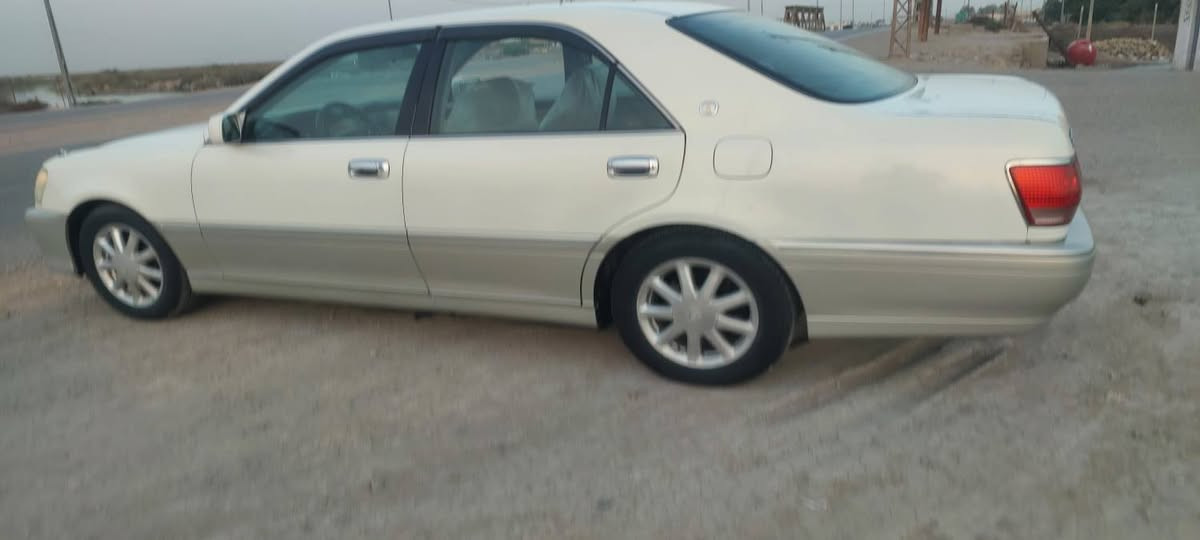 السلام عليكم جنون كرستال ادوات موديل 2002
3 دكم الشاصي 175 مكان السيارة البصرة 

السعر 75 ورقة ***********
