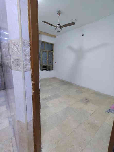 مشتمل للايجار 
يحتوي على استقبال ومطبخ و 3غرف نوم وخدمات ومدخلين 
مساحه/70متر
السعر/600نهايته 
الموقع/الشعب قرب سوق المدينه خلف مدرسة صلاح الدين 
اللاستفسار/‏‪0777 238 4893‬‏
