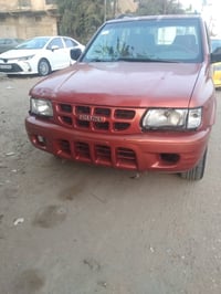 للبيع ازوزه كير محرك بطه موديل 2000سياره حلوه بس يرادلها ترايب السعر 2...