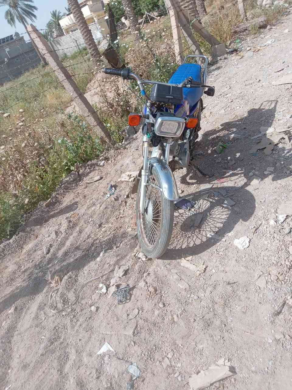 دراجه تايكر للبيع الدراجه خير من الله لا تنقيص ولا تبخير كلهه شغاله نقصها بس قبغ زنجيل او باتري.السعر 300او بيها مجال  مكاني ديالى الخالص سعدية الشط الستفسار خاص او***********
