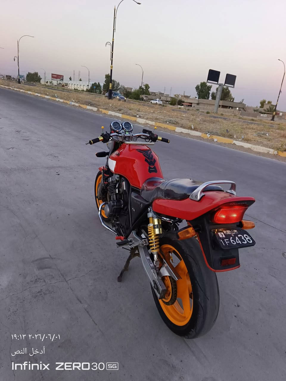 سي بي 400النضافه 96 معدل 180ع الثالث بطناش كير ومحرك شرط قطره صبغ ما بي عدا الوياله اني صبغتهن ادامه جديده من باتري ودهن وفلتر كابريتا البلادي اوراق كامله منفست السعر 17


**إذا كنت صاحب هذا الإعلان وتريد حذفه لأي سبب، رجاءا أرسل رسالة إلى الدعم الفني**