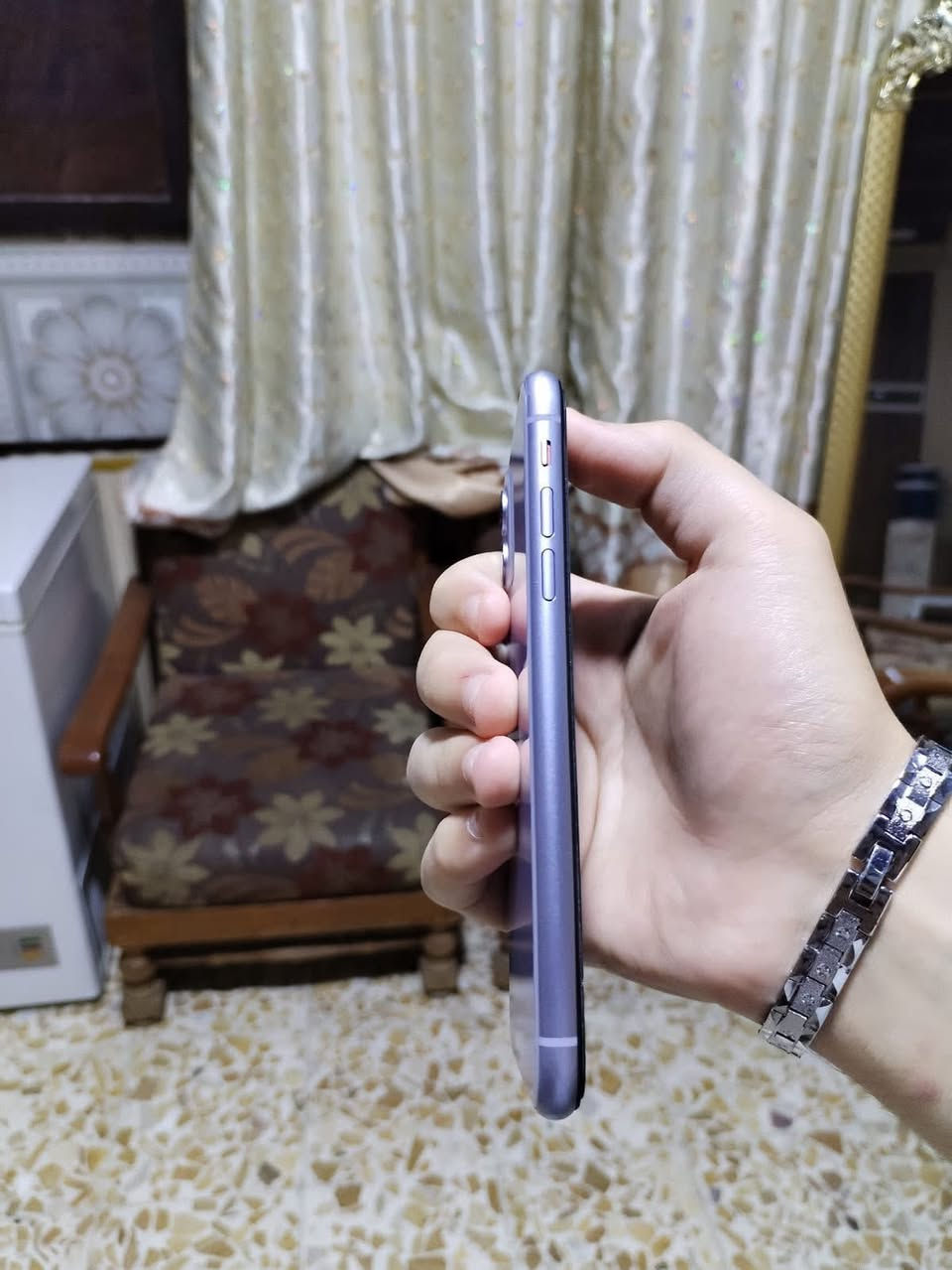 سلام عليكم
ايفون 11عادي 
ذاكرته 128
بطاريته 70
شاشه 3خيارات 
سعره 175ااف فقط!
م صلاح دين


**إذا كنت صاحب هذا الإعلان وتريد حذفه لأي سبب، رجاءا أرسل رسالة إلى الدعم الفني**