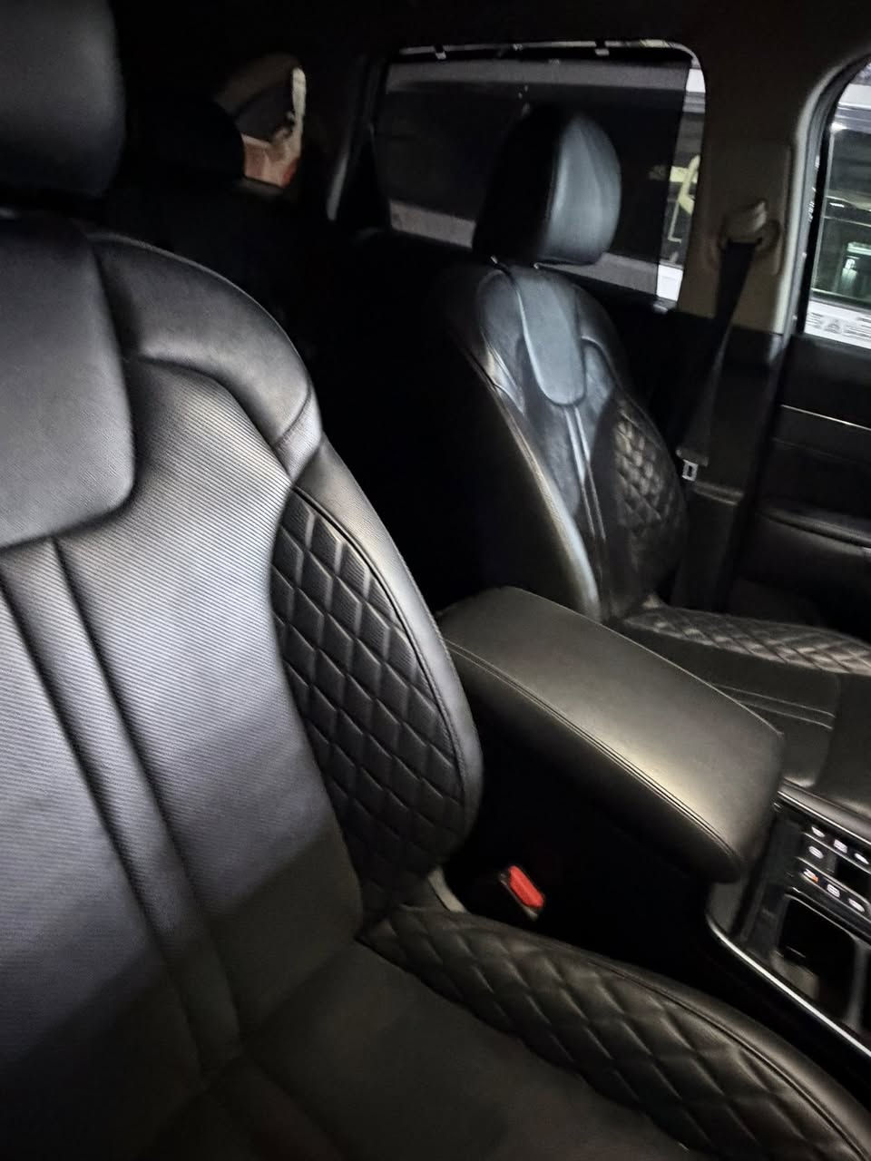 سورنتو 2023 فولللللل s
المواصفات 
بانوراما 
جلد
تدفئه وتبريد
حتى الخلف تدفنئه وتبريد
صندوق كهرباء 
كشنvip
كشنات منفصله
الاشاره كامره
ضوه Led
رقم بغداد 
شباب سياره اعلى
شي
السياره بيه بنيد وجاملغ صبع بدون شاصي
بردات بلاد
ايرباك ستيرن 
السياره ماشيه 39 الف كيلو
الاتصال ***********
السعر230 وبيه مجال بسيط
