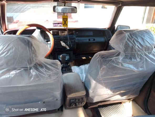 سلام عليكم 
مرخصة ادمن الكروب سياره هارتوب كصيف للبيع موديل 1991رقم صلاح الدين انكليزي سنويه لغايه 2030سياره حلوه حداديه 100/100تخم تاير جديد مكفوله من الكص والصبغ عده جملغات خلفيه مرشوش سياره حلوه وخير من الله 
مكينه دي فور فيش وبطل سياره جازه من كلشي 
السعر 85وبيه مجال حك الجيه 
لتواصل اتصل على الرقم ***********
مكلف بل نشر
