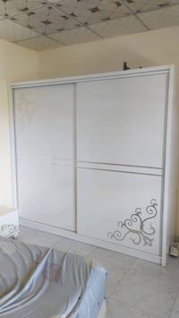 خمس قطع ودوشك 200الف   07835538850