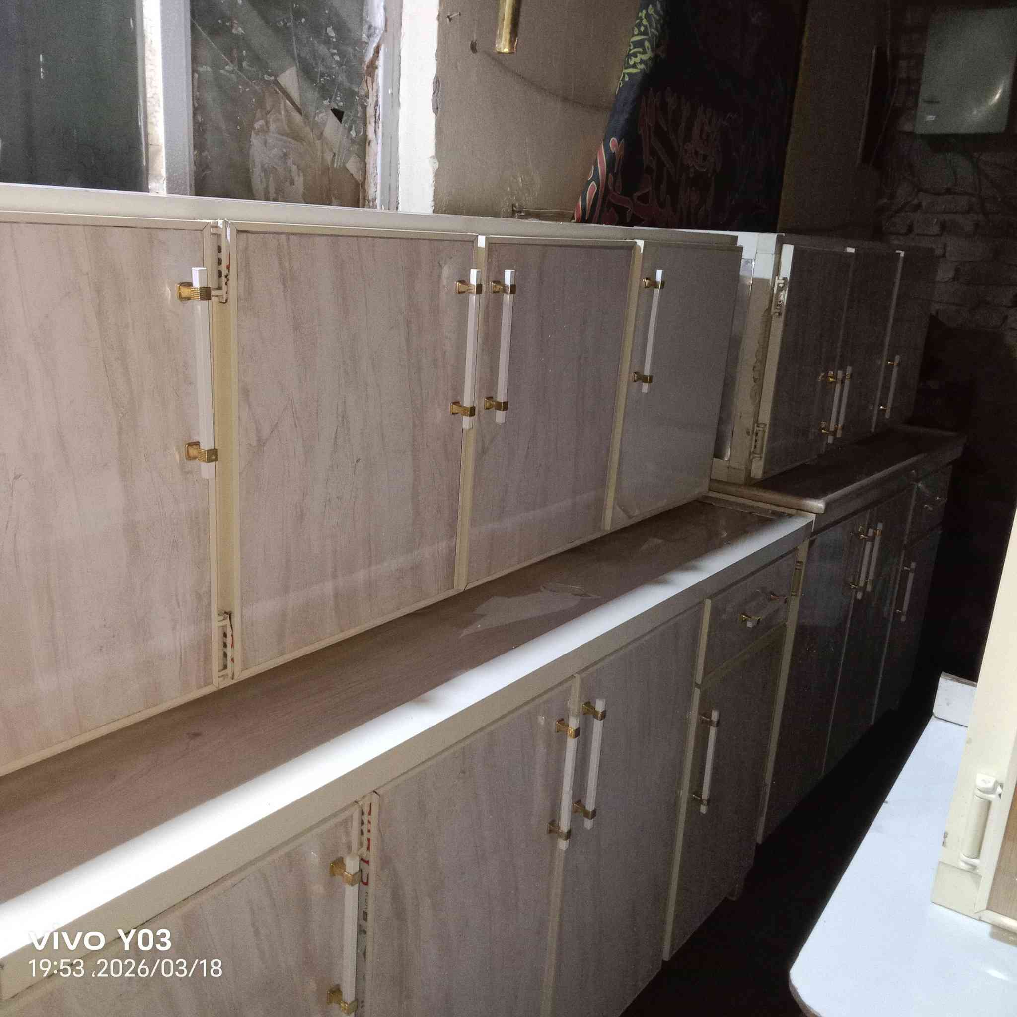 كاونتر اربع قطع نضيف كلش سنكي متر ونص مرمر نضيف البيع 
التواصل خاص عنواني ديوانية حيعسكري قرب فلكت العلماء *********** بي واساب
