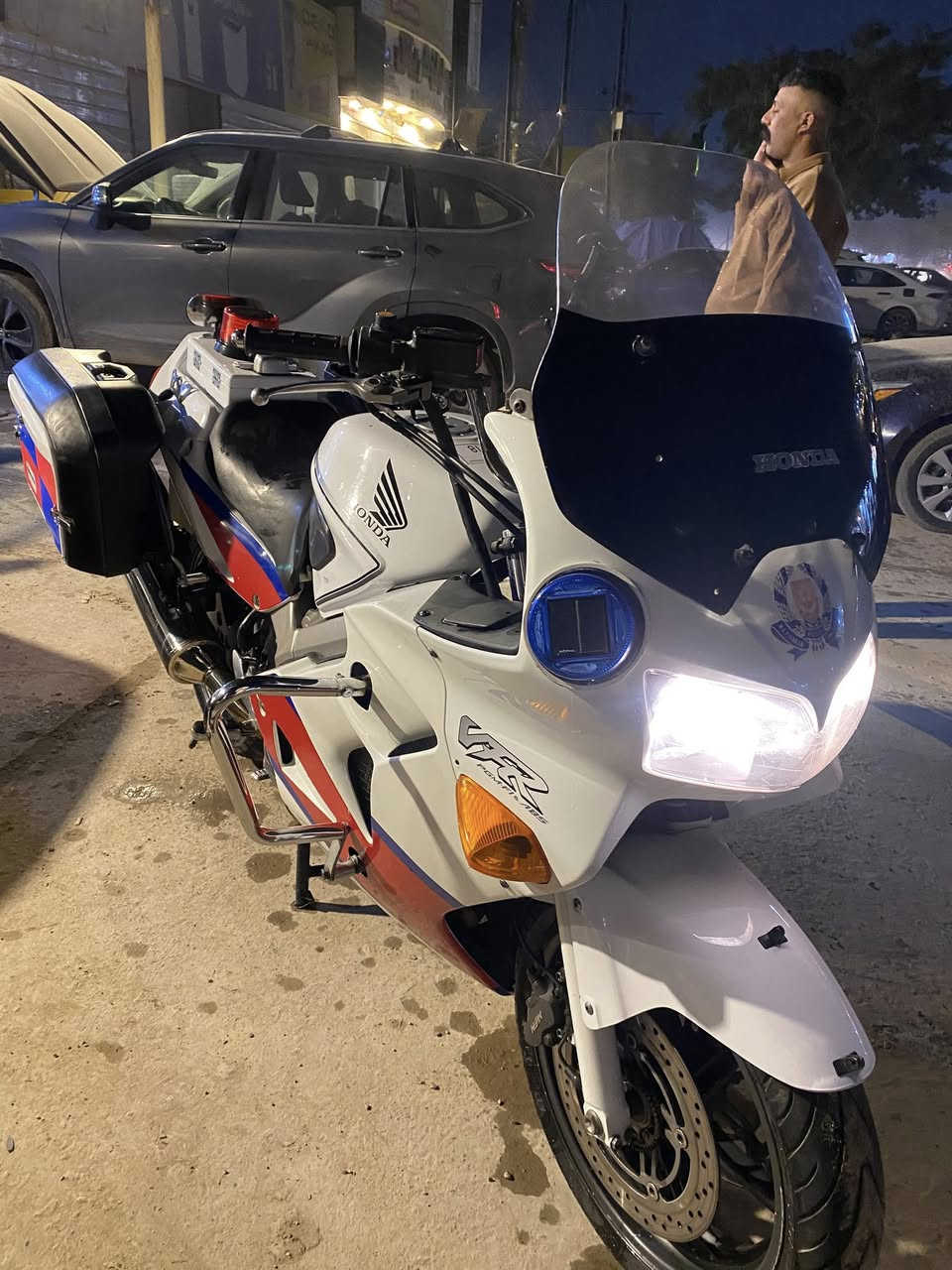 هوندا vfr800cc
داجة حاوية مابيها اي نقص

السعر 24 

الرقم ***********
