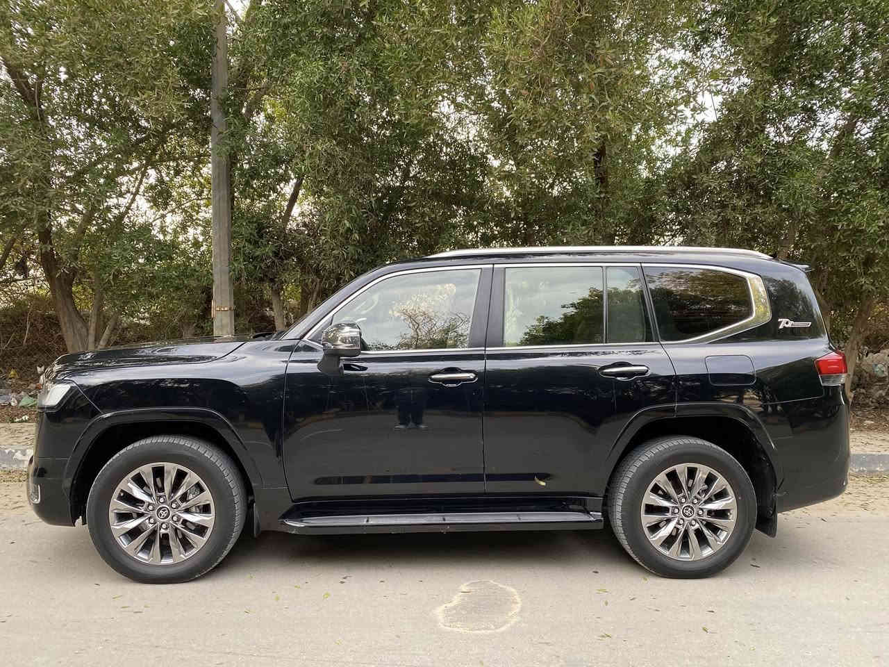 ‎ vx السلام عليكم: لاندكروز توين تيروبو 
‎الموديل 2022 رقم اربيل دولي 
ماشيه 50الف
‎المواصفات/فتحه سقف بصمة
‎تشغيل واربع ابواب بصمه جنطة
‎كهرباء سايد بريك كهرباء اوتو
‎هولد درايف مود شاشات خلفيه
‎شركه بلاديّ سستم نيكل بلادي
‎لايت لد عدسات السياره مكفوله من كلشي
‎تنويه
‎السياره مغلفه بافلام
‎حمايه ١٠ ملم ppf امريكي
‎ضمان ١٠ سنوات من شركه
مكان المجف حي الاطباء 
‎رقم الموبايل
***********
***********
السعر:710ورقه
