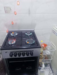 تخم كامل ١٠ مقاعد • طباخ • مبردة