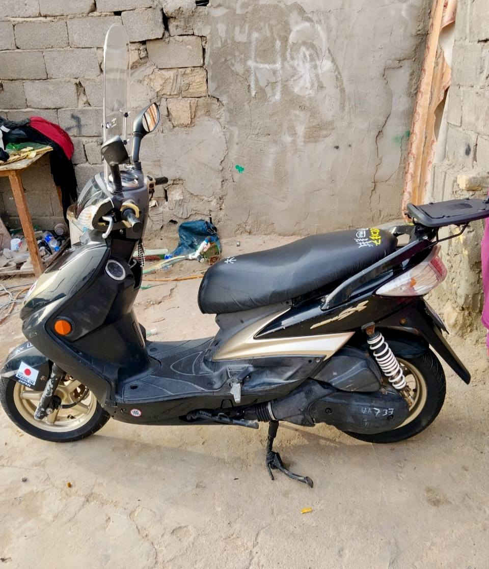 السلام عليكم دراجات جدد السكنس ياباني فحل برغي ما مفتوح بيها بلاد من الطول للطول حجم تاير 13 فحل اصلي ياباني شغاله من الطول للطول لبوليسي كابريته كفاله عامه من الطول للطول ختم واحد ويا المكينه درجة مال باله برغي واحد ما مفتوح بيها دراجه ع وضع الباله كله علالبلاد كفاله عامه وضمان وين ما يعجبك افحص العنوان ساحه سعد الاسعار مناسبه شراي يتصل ***********
