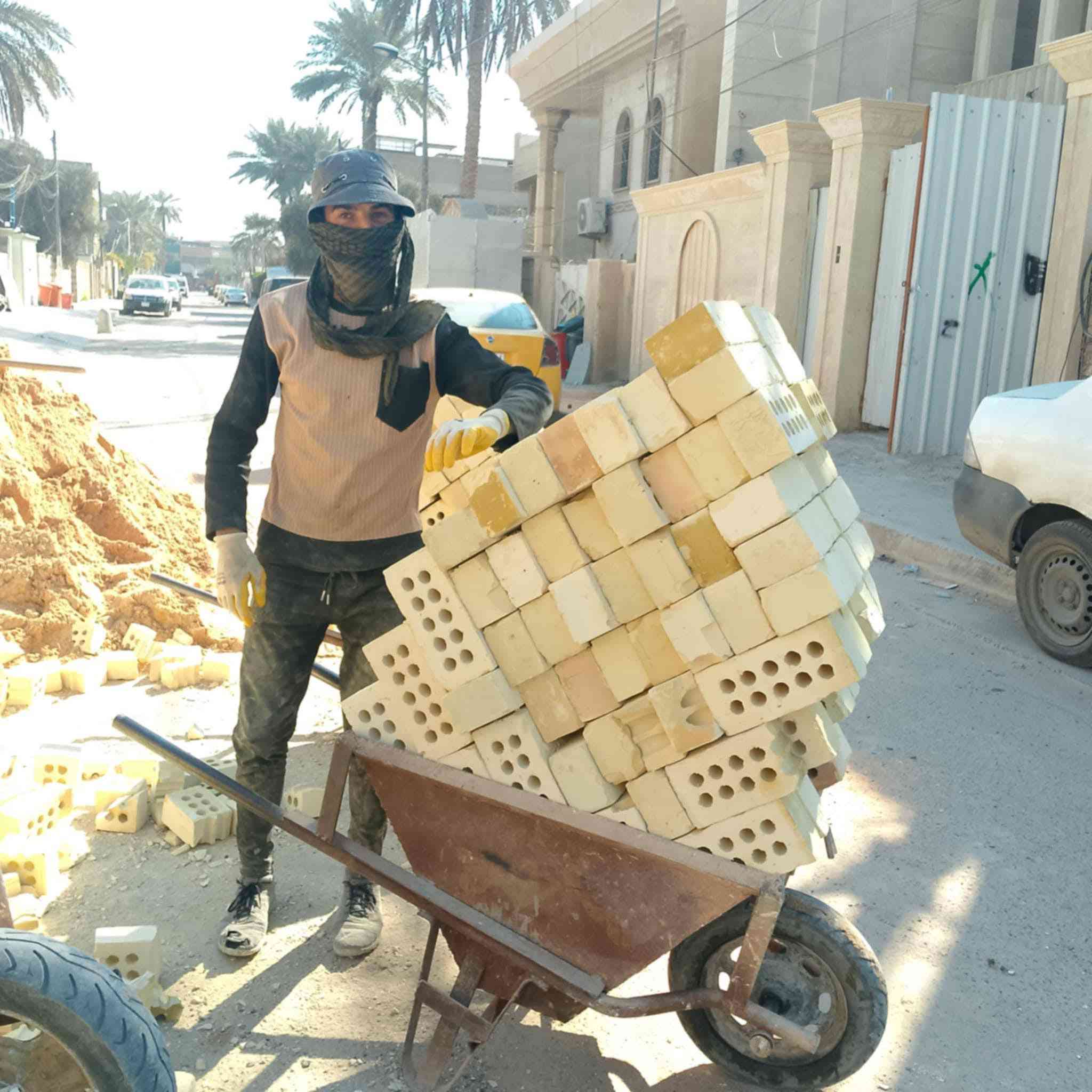 السلام عليكم ونج بانزين تصعيد كافه  مواد البناء  شتايكر رمل طابوق سمنت جص بلوك بورسلين فرمستونن
***********
***********
واتساب
