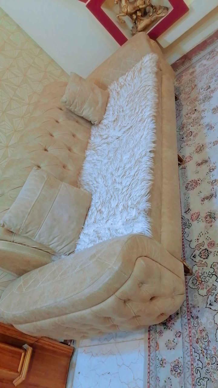 زوالي كاشان 2*3 /700 شان جديد سعر وحده 150 تخم 10 مقاعد سعر 950 عنوان كربلاء استفسار *********** كربلاء, العراق
