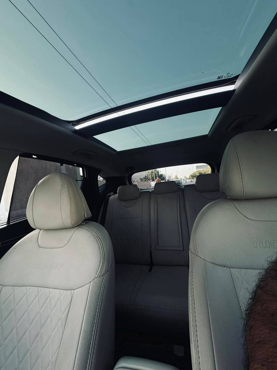 توسان 24 خليجي استلام شركة الت ساك وبعدها بضمان الشركة تبديل قطعه بلادية
فول مواصفات  
بانوراما 
مري شفط 
2 كرسي كهرباء 
بصمه وتشغيل عن بعد 
وبردات بلادي
حساسات أمامية خلفية
اشاير مري
دخول ذكي
شاشة ايباد حجم كبير 
شاحن واير ليس
لايتات دوارة امامية فولLED
زنون لد امامي خلفي
واهم شي المقدس منازل ❤️
وبعد بيه مواصفات 
دوشمه جديده 
رقم بغداد الدولي وهزه جديده باسمي 
ماشيه 50km
الاتصال ***********
العنوان بغداد
بيع مستعجل بسعر مناسب
