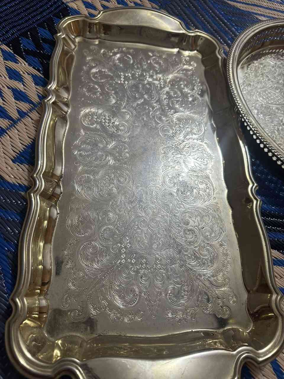 صياني نحاس ٣ مطلي بذهب ٢٤ ووحده مطلية بفظه للتواصل ***********
