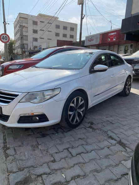Passat CC 2011 

- خلیجی 
- بێ سبوغ 
- بێ ناوگرتن ، بێ ئێرباگ 
- چوار پستۆن 
- مەکینە 2.0 کرایتەوە
- سەنەوی نوێیە 
- 300 هەزار کم چووە 
- پانۆڕاما  فول 
- نرخ / 9900 $

*********** أربيل
