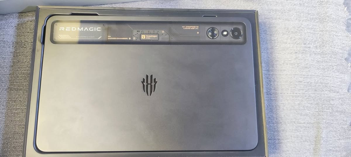 السلام عليكم
ريد ماجك استرا للبيع ذاكره 256 بيه ضمان سنه كامله الجهاز قبل 3 اشهر اخذته نضافته 99
 بطاريته وكم مره مشحون موجوده التفاصيل بالصور
السعر 720 للتواصل ***********
