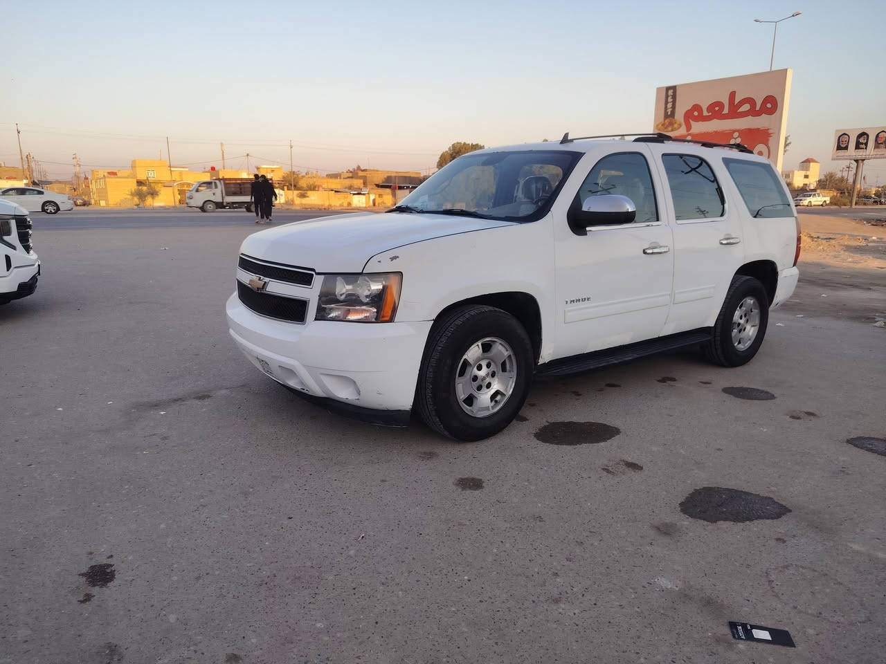 تاهو ابتر مديل ٢٠٠٧ وارد خليجي دواخل بيجي اصل طبله مكفول من ضربه وتبديل مكينه ٥٣٠٠ واكير حداديه تخم تاير سنتر لوك تبريد ثلج ثلاث قطع مرايات شفط حساسات خلفيه شاشه تحكم ستيرن سياره جاهزه رقم البصره مشروع وطني.   سعر ١٥٥ الاتصال على هذا رقم ***********
