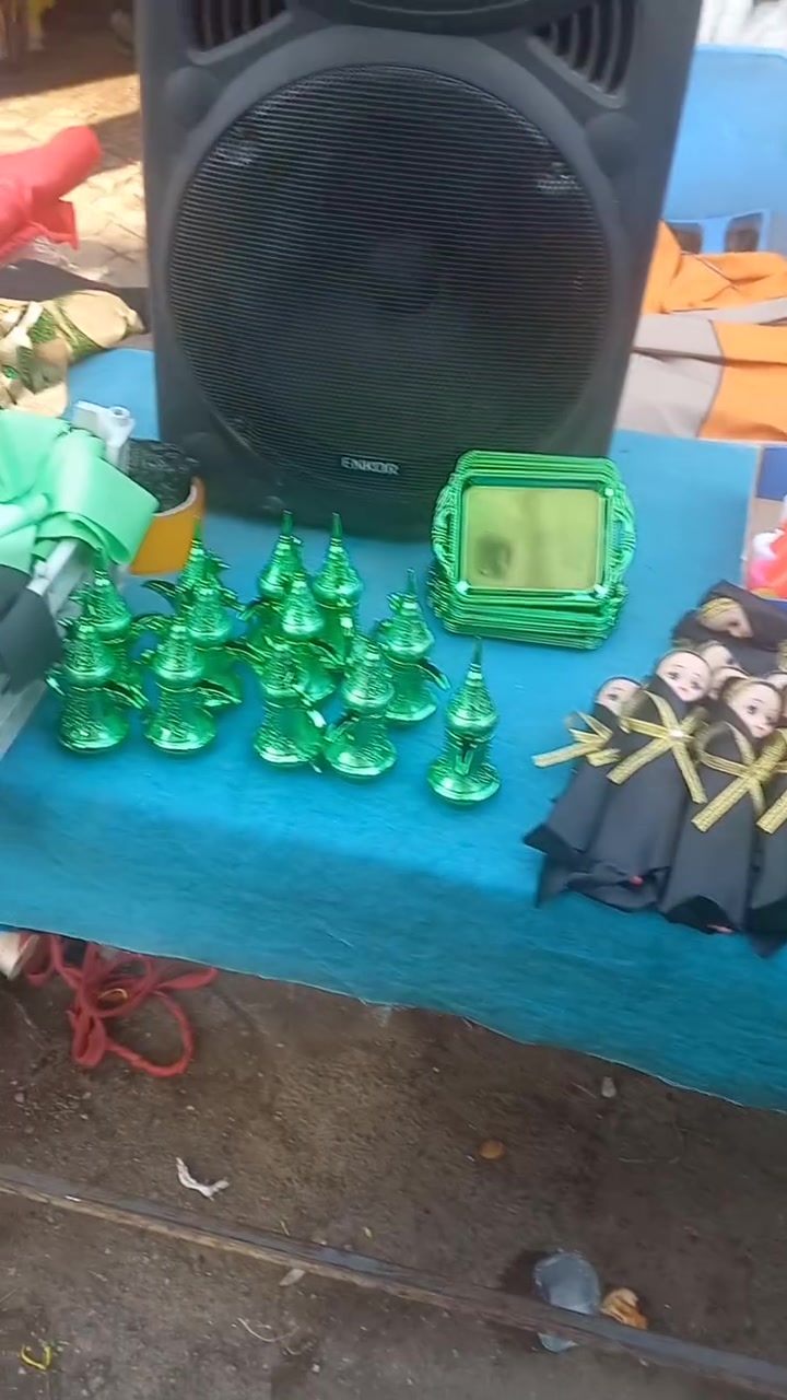 جميع نواع شموع كتروني وفنوس لتوزيع 
سماوه سوق الفوكاني يم سوق القصباين القديم زهير الطويني 
***********
