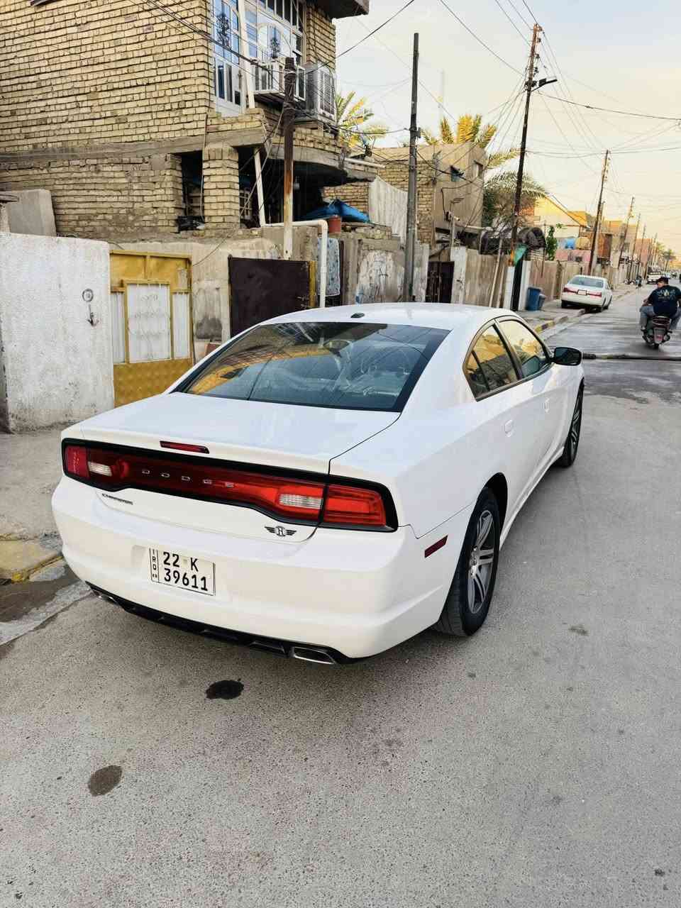 السلام عليكم للبيع دوج جارجر ١٤ اربيل سنويه وهزه جديده حادث فقط جاملغ خلفي مصبوغ سياره جاهزه مكينه كير حداديه عربانه خلفيه مال ٢٠  السعر ١٤٣ وبيه مجال 
***********
مكان السيآره بغداد الشعب
