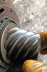 اكسل • قطع غيار • مركبات