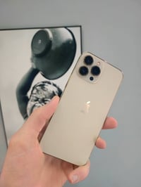 آيفون 13 برو ماكس • ٢٥٦ • شاشة فيها خط