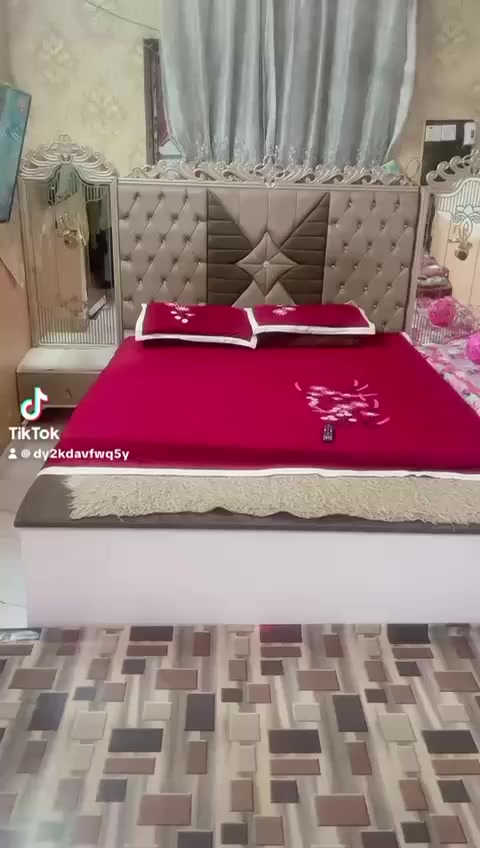 سلام وعليكم غرفه تركيه البيع غرفه نضيفه كلش مكان البصره مفقيه لي يحب يتواصل ع هذا الرقم ***********
