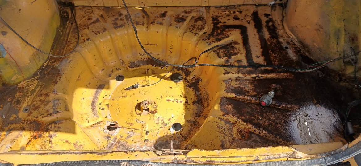 السلام عليكم سايبه موديل 11 نفخ السياره نضيفه كير ومكينه نضيفات كلش كهربائيات كلها شغاله زوج تاير جديد رقم بغداد ثاني يوم مداور تبريد عوزه كمبريسر سنويه ماساقطه ل28 ماعليها لا هيئه ولا غرامات مصفره السعر ٢٣ وبيها مجال قليل مكاني النجف ***********
