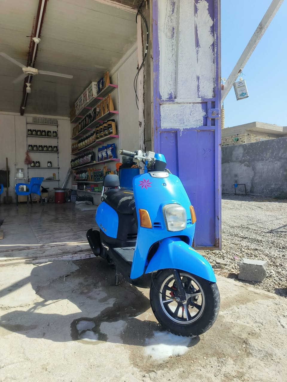 سلام اعليكم لبيع بوليس كابريته سعر 450 الف دراجه لايت سلف اشاير لايت زنون هورن هندر كهربايات كله شغاله رقمي ***********
