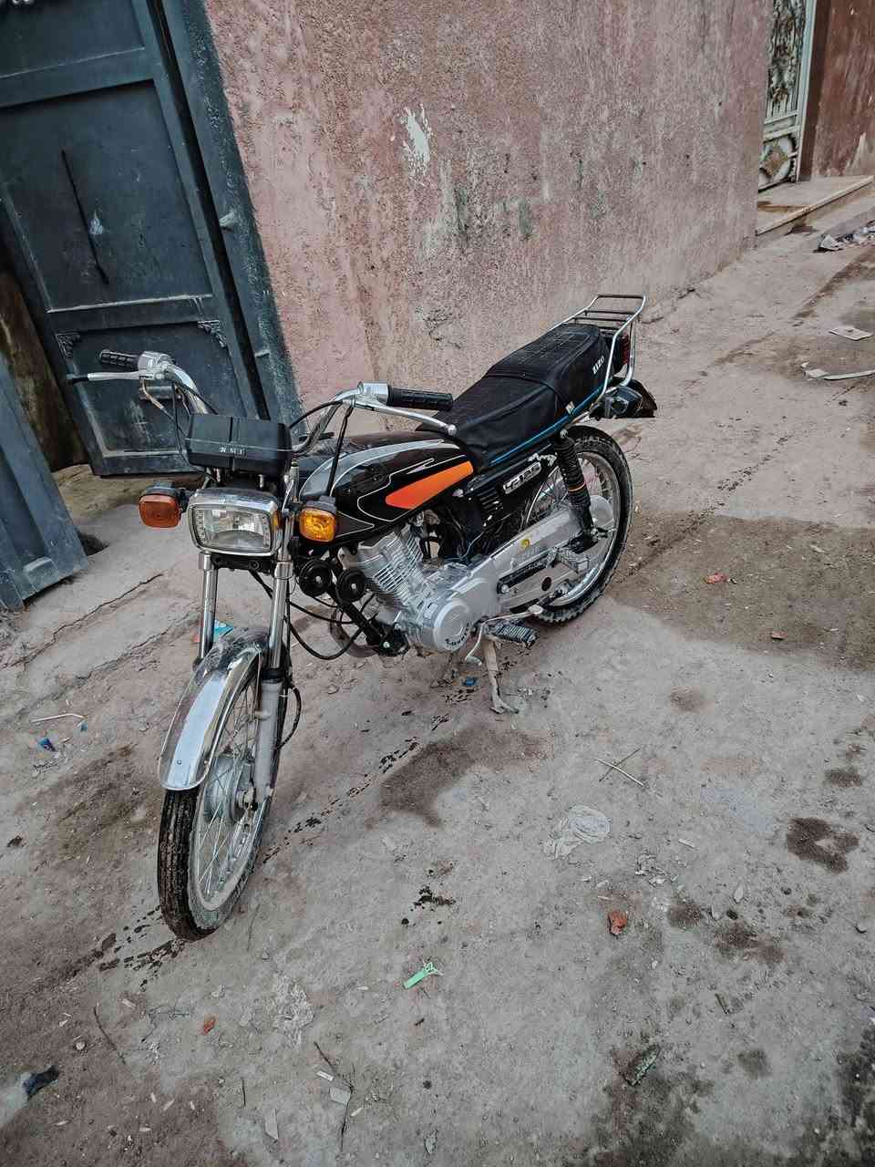 ايراني شاصي برفاز تعمير 2025 الدراجه كامله مابيها اي نقص توني معمرها محرك رابيدو رقم جديد سنويه باسمي شرط تحويل سعر 1800 عنواني قضاء الزبير ***********
