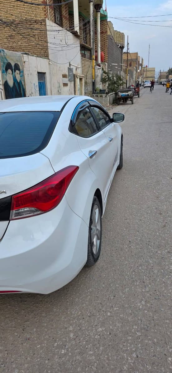 سلام عليكم ورحمه الله وبركاته 

انتره موديل 13

كفاله من ضربه القويه 

سياره خير من الله 

حلوه سياره احلا من صوره 

بيه كارتين زغار  إصبعين

تبريد كير مكينه حداديه كله مكفول تجي تفحص وشوف بعينك مكينه خرسه 

سعر 115 وبيه مجال 
***********
